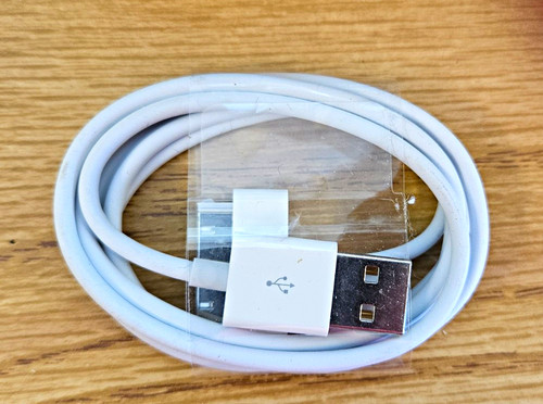 New white flat usb apple - usb-a, to